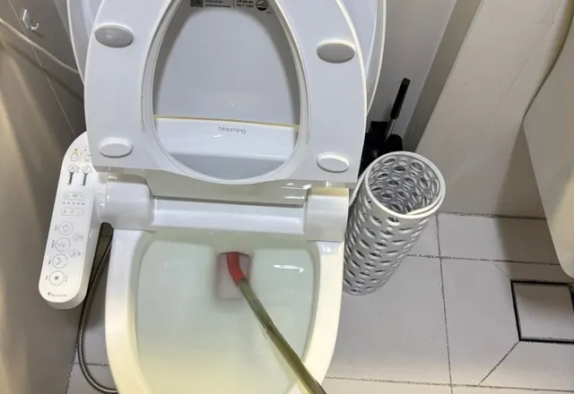 변기막힘 작업 사진